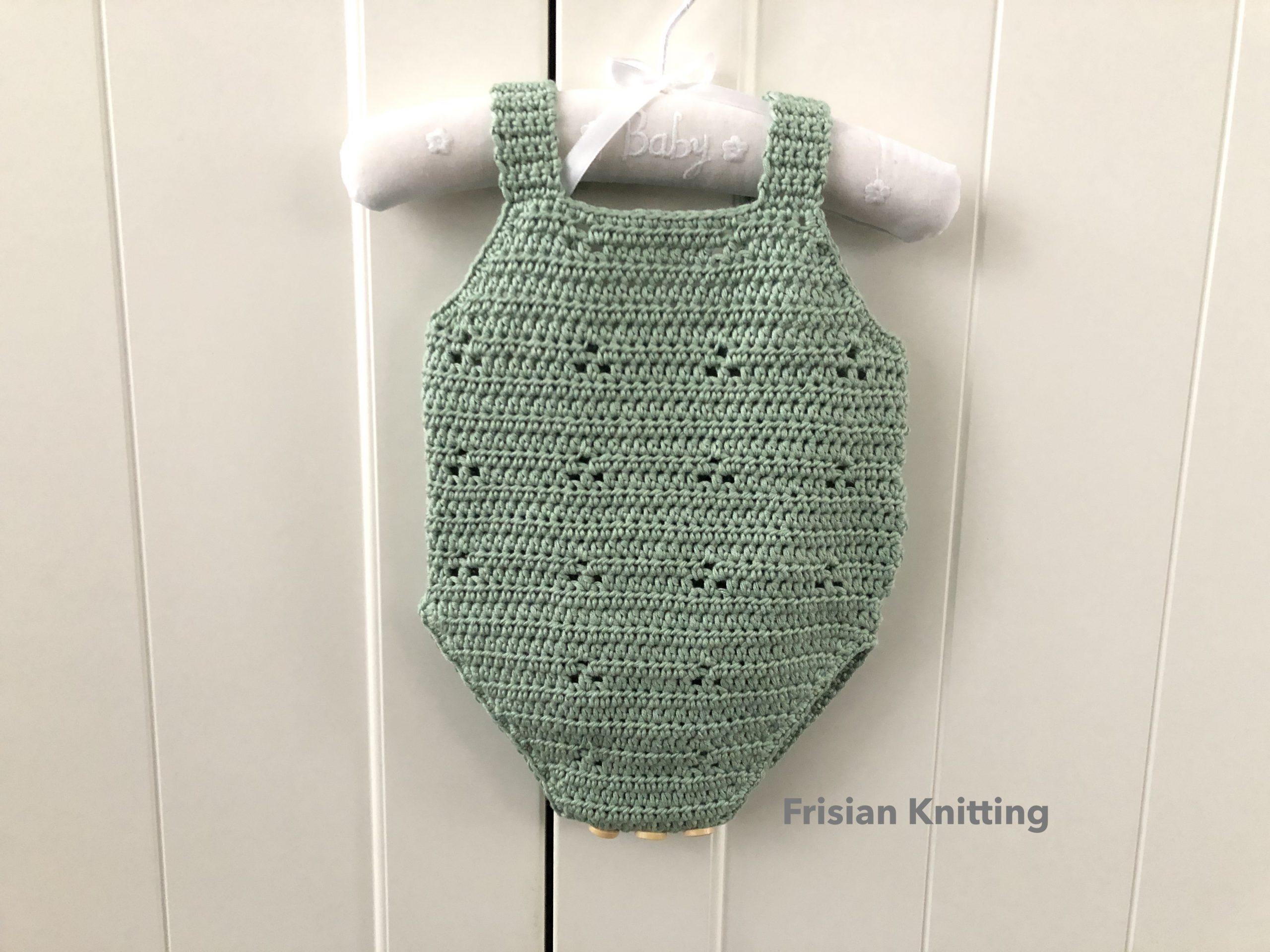 Crochet baby romper Audrey – Frisian knitting